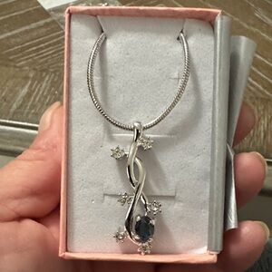 Elegant Silver Necklace with Blue Gemstone and White Rhinestones